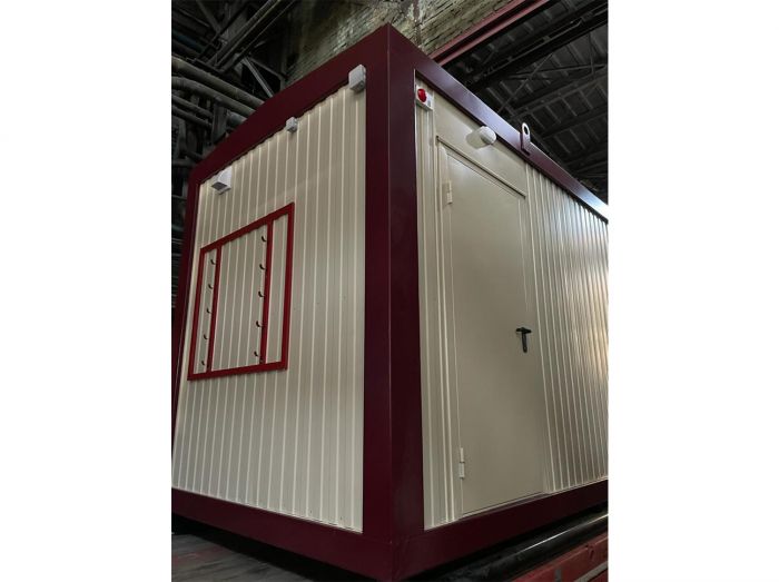 Блок-контейнер "Душевые на санях"