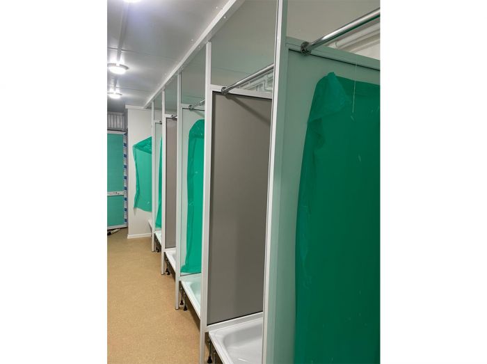 Блок-контейнер "Душевые на санях"